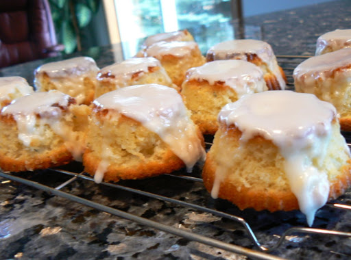 Mini Olive Oil Cakes with Lemon Glaze Recipe