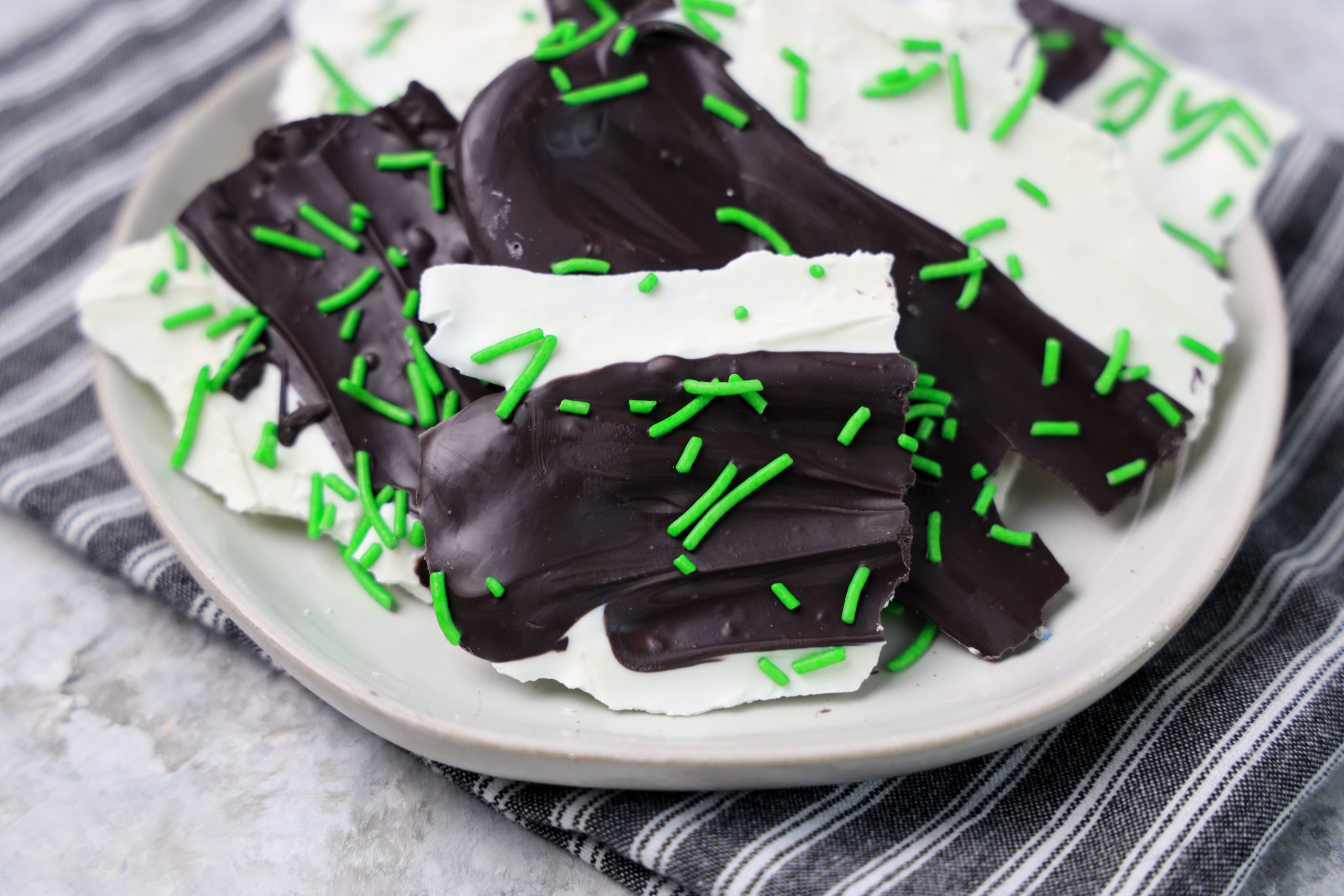 Beetlejuice Candy Bark Recipe