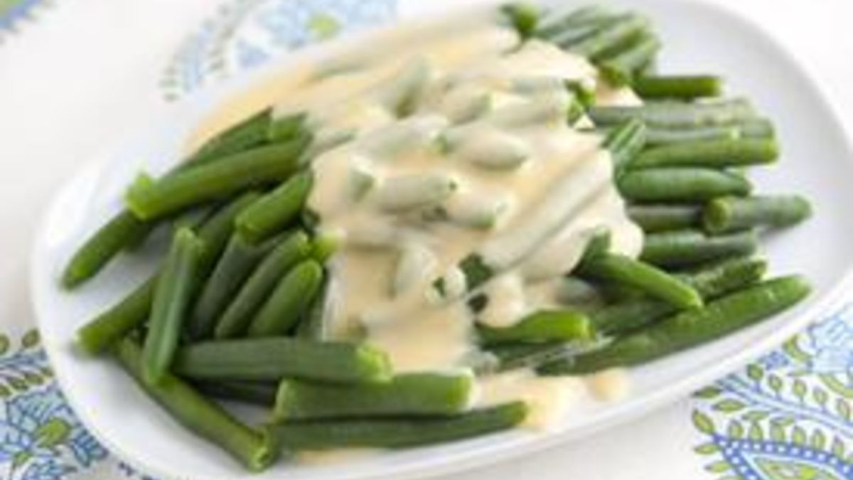Green Beans with Cheese Sauce Recipe