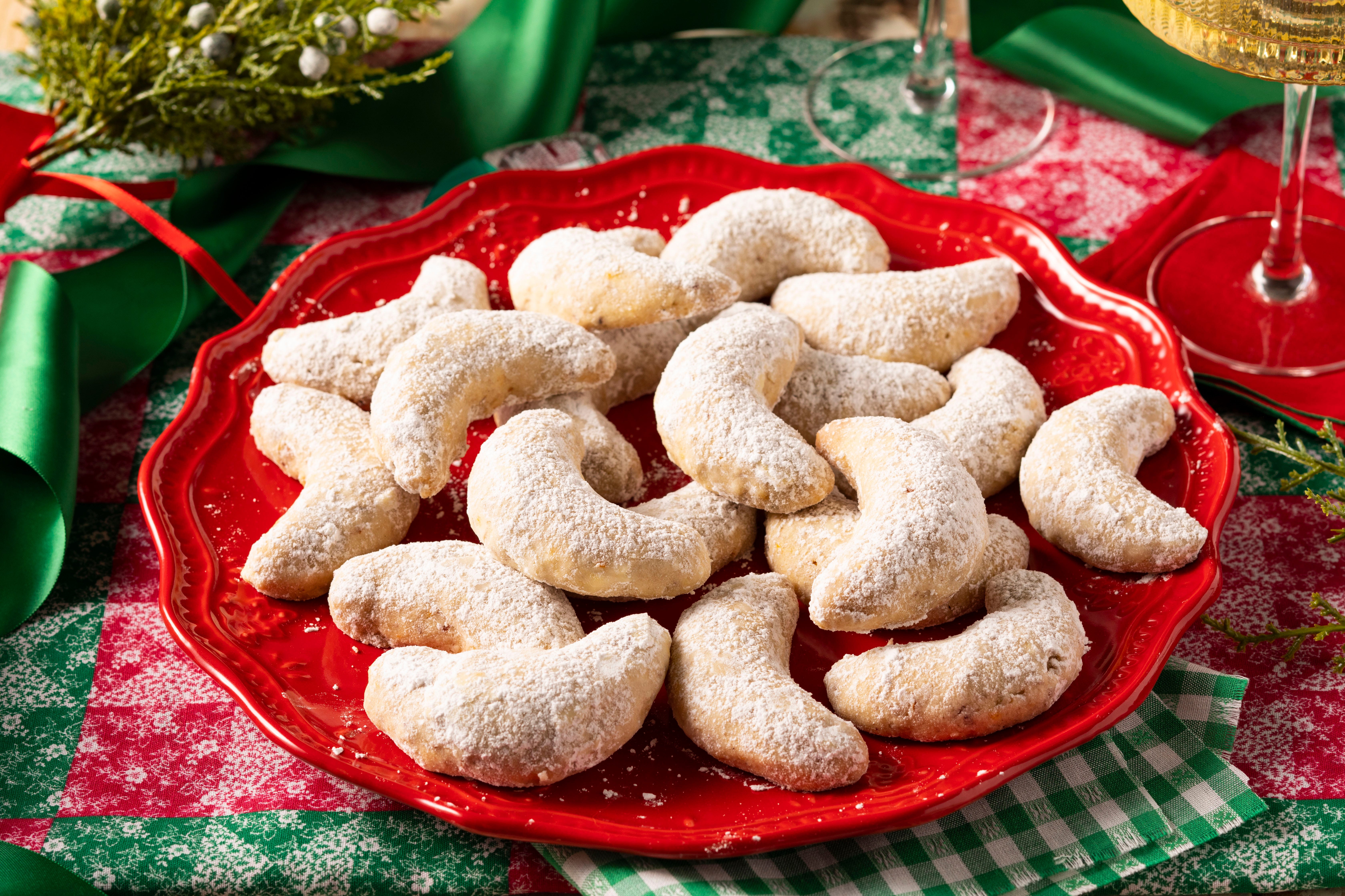 Pecan Crescent Cookies Recipe