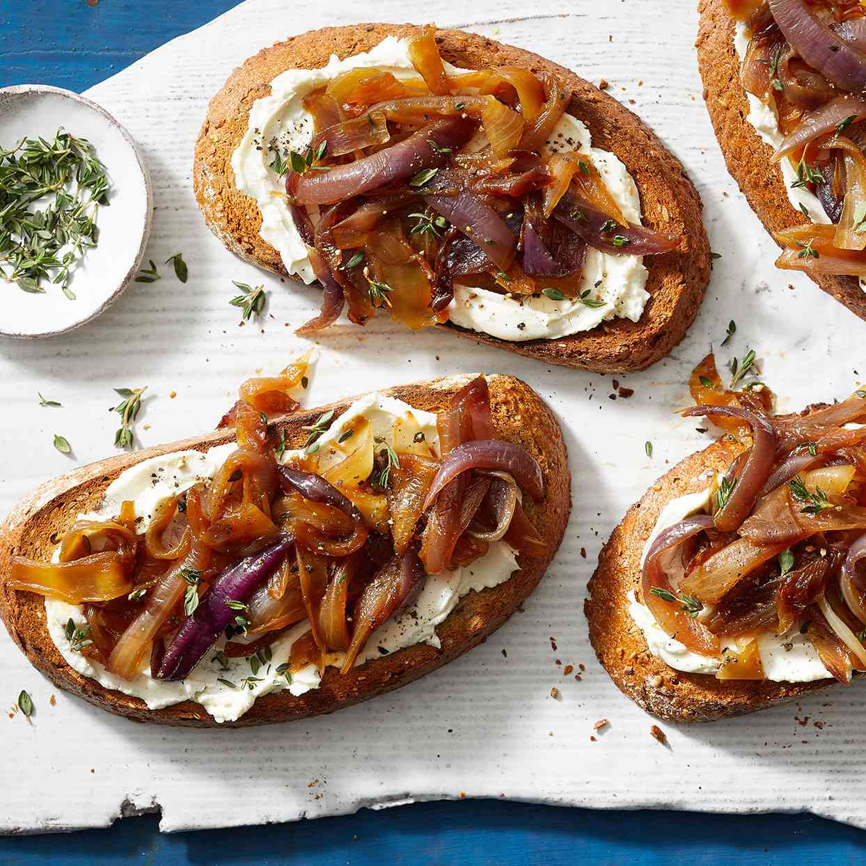 Caramelized Onion Toasts Recipe