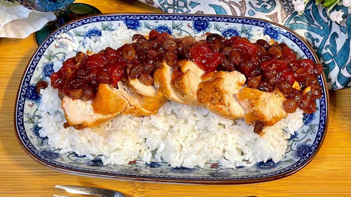 Chicken Breast with Port Wine and Raisin Sauce Recipe