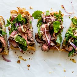 Grilled Steak Flatbreads with Horseradish Dressing Recipe
