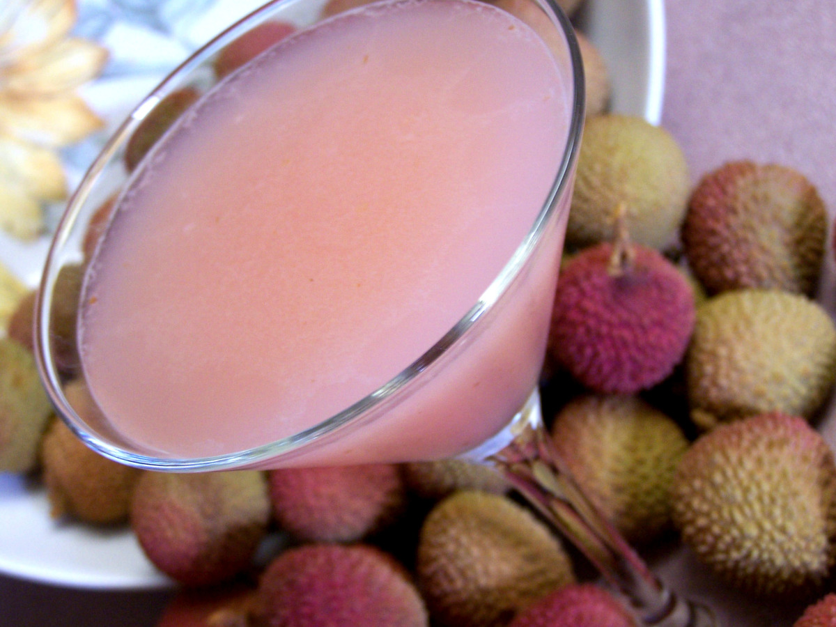 Lychee Saketini Blush Recipe