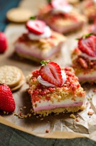 No-Bake Strawberry Cheesecake Bars Recipe