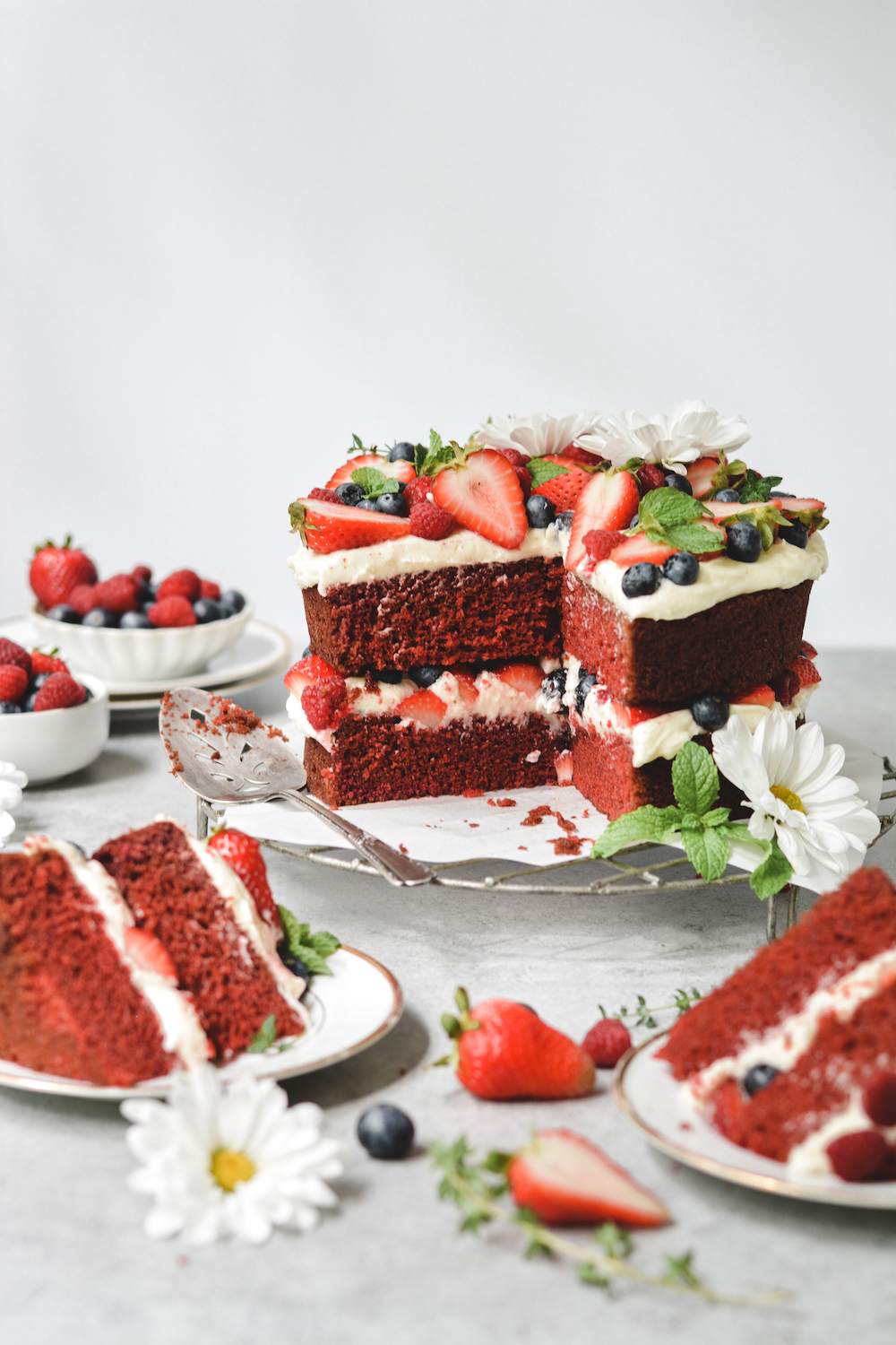 Red Velvet Cake with Fresh Berries Recipe