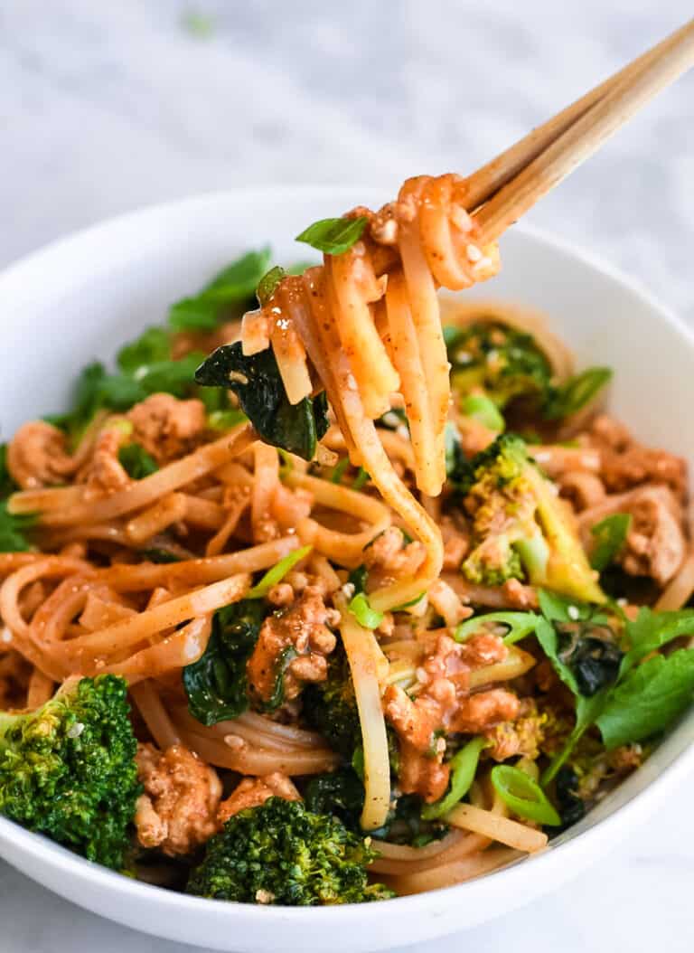 Gochujang Chicken Stir Fry Noodles: Quick, Spicy Comfort