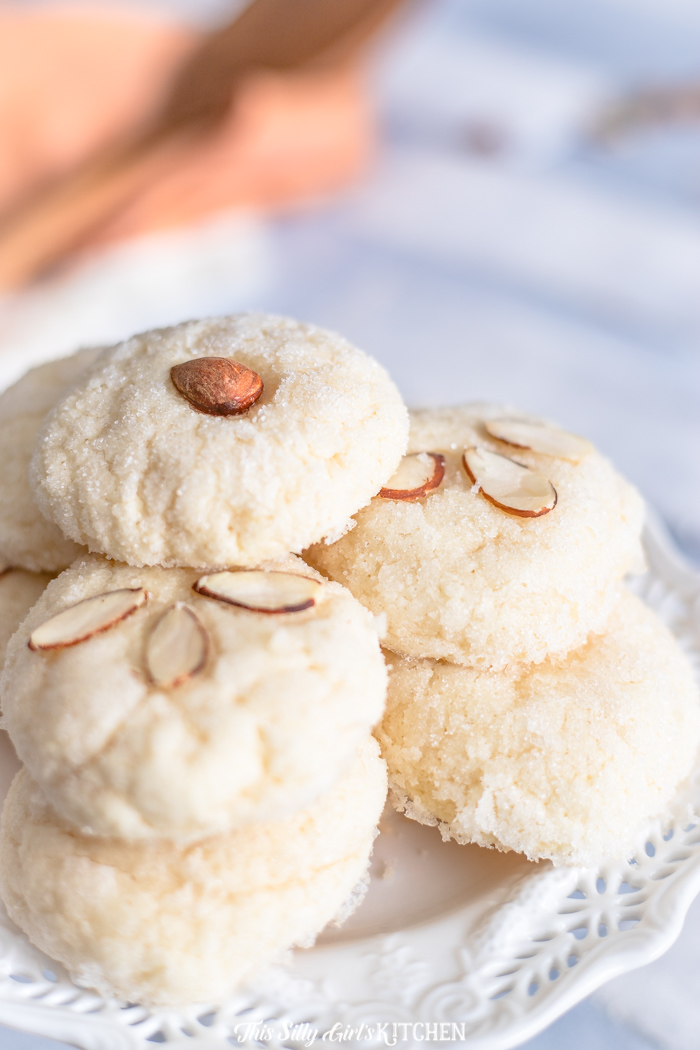Melt‑in‑Mouth Almond Cookies Recipe: Soft, Sweet