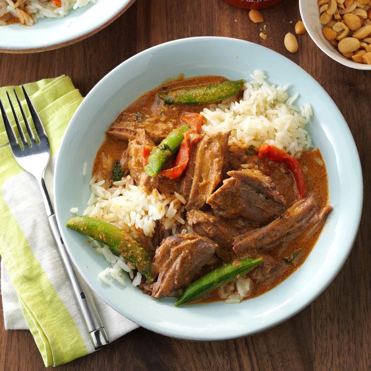 Thai Coconut Beef Curry: Slow-Cooker Recipe & Tips