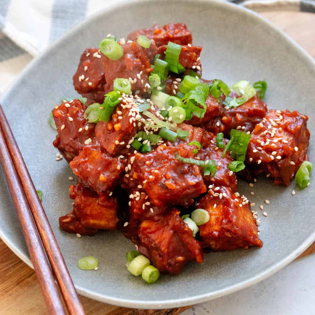 Baked Gochujang Tofu – Quick, Crispy, Vegan Delight