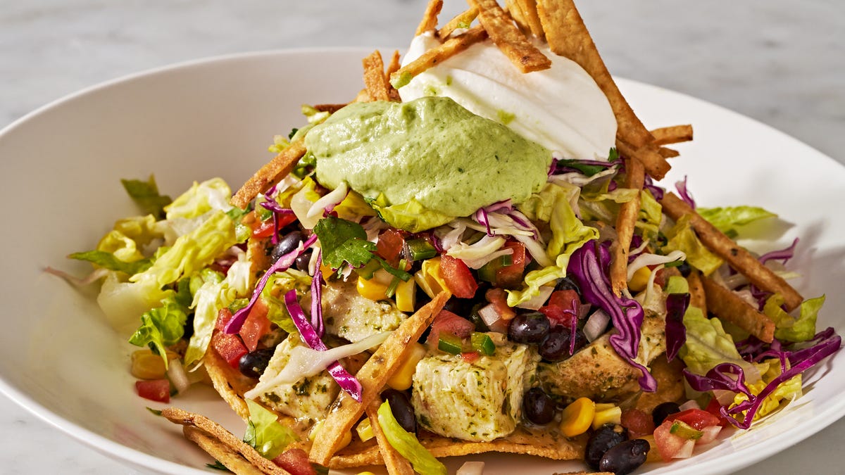 Cheesecake Factory Salad Recipe: Easy Copycat Guide