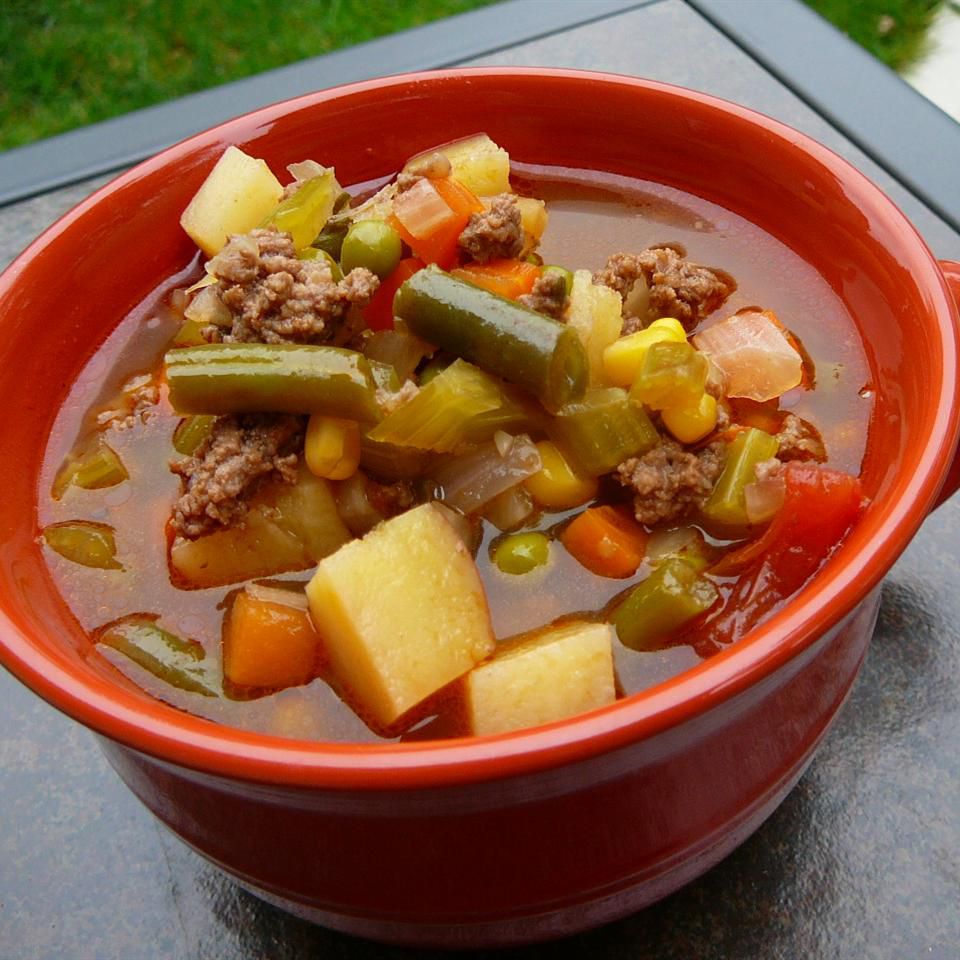 Grandma’s Homemade Vegetable Soup: Classic Recipe