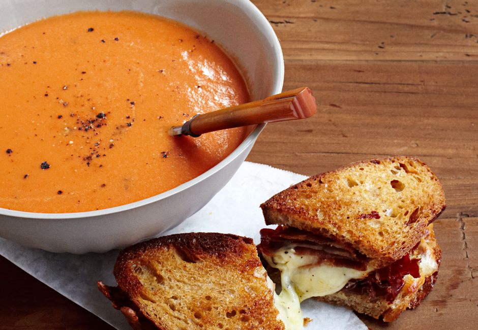 Creamy Tomato Soup Recipe: Quick, Easy & Delicious