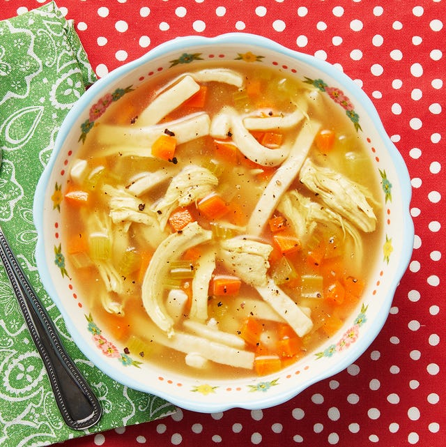 Old Fashioned Chicken and Noodles – Pioneer Woman Recipe