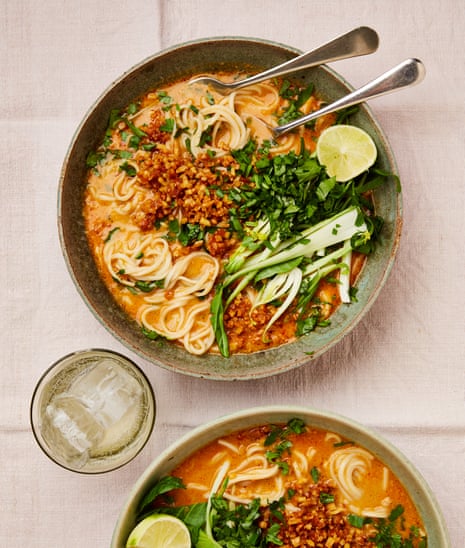 Peanut Butter Broth Ramen: Creamy, Spicy Comfort
