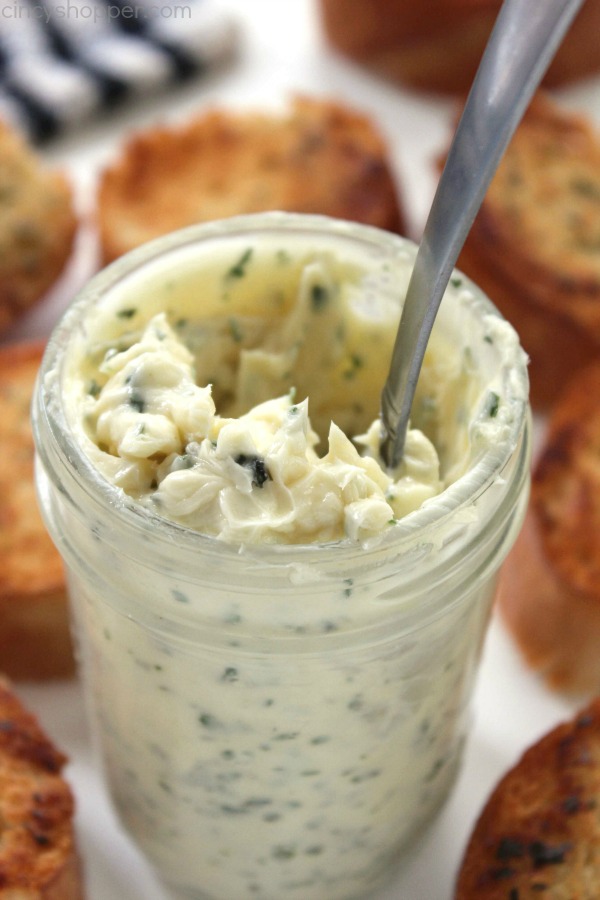 Best Garlic Butter Recipe for Bread – Quick & Tasty
