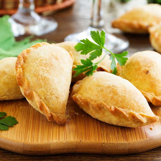 Empanada Dough: 5‑Ingredient Flaky Recipe for Cooks