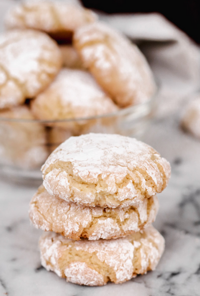 Italian Almond Cookies Name: Amaretti vs Ricciarelli