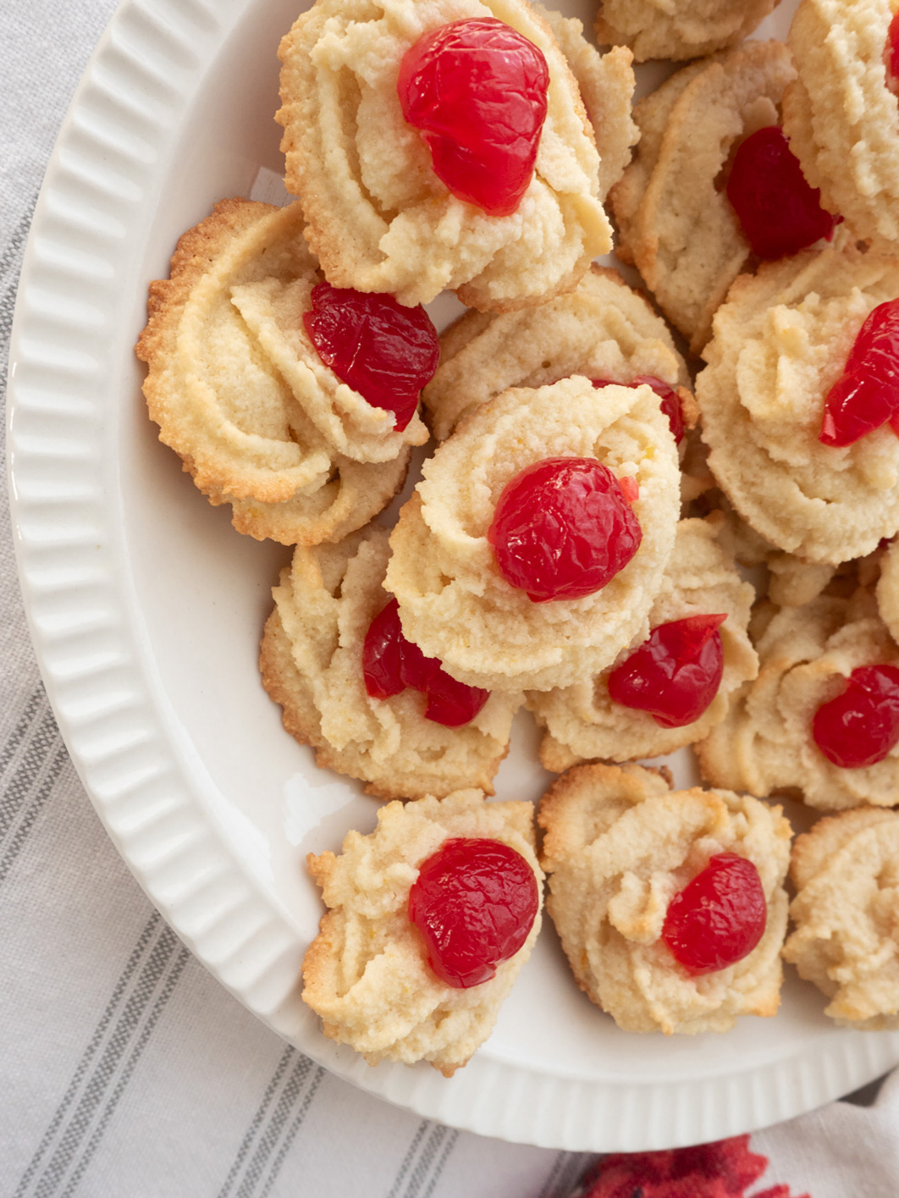 Chewy Sicilian Almond Cookies with Cherry – Pure Bliss