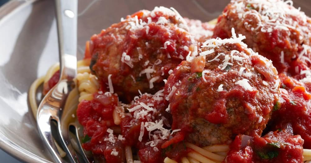 Classic Meatballs and Spaghetti Recipe