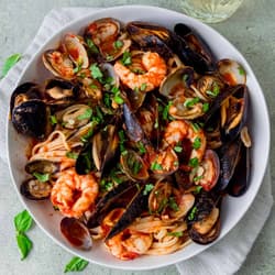 Mussels, Clams and Shrimp in Spicy Broth Recipe