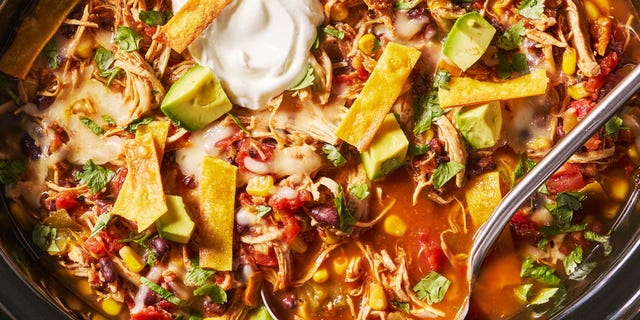 Slow Cooker Tortilla Soup