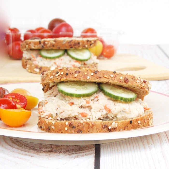 Tuna and Hummus Sandwiches Recipe