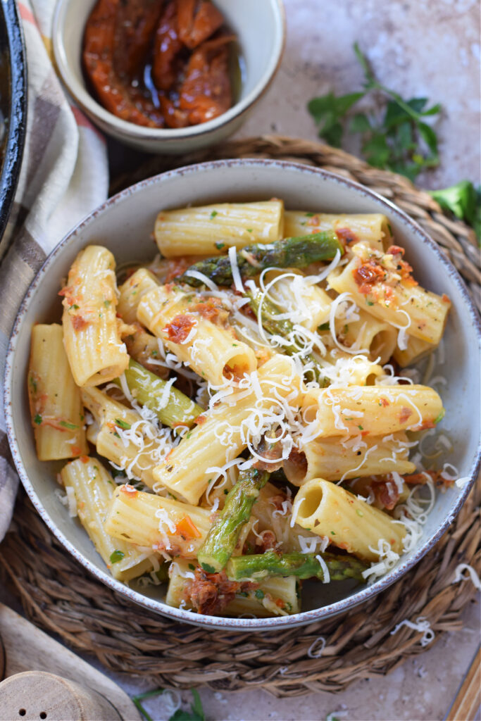 Asparagus with Sun-Dried Tomatoes Over Pasta Recipe