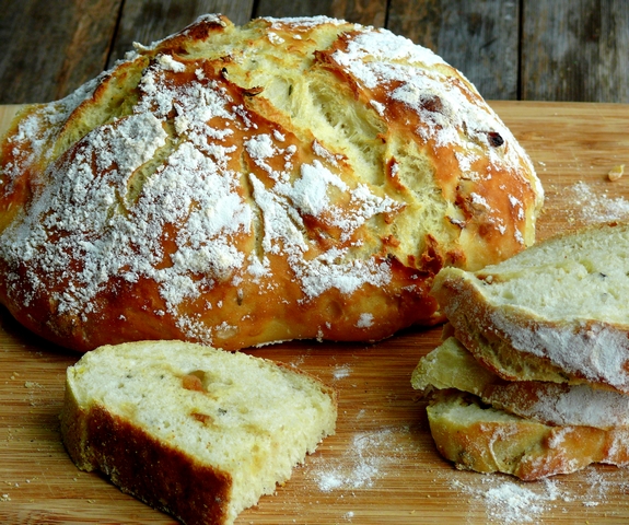Grilled Roasted Garlic-Rosemary Bread Recipe