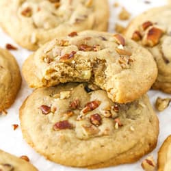 Myrna's Hungarian Pecan Cookies Recipe