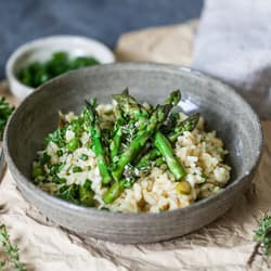Slow-Cooker Asparagus-Barley Risotto