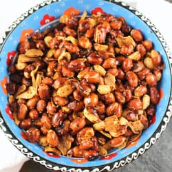 Spicy Garlic-Herb Peanuts Recipe