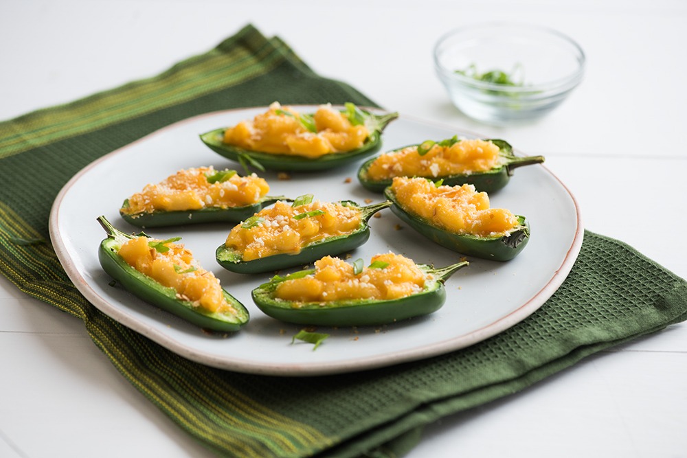 Stuffed Jalapeo Bites with Mac and Cheese