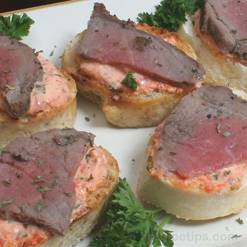 Beef Crostini with Red Pepper Mayonnaise Recipe