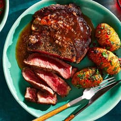 Beef Tenderloin with Quick Red Wine Pan Sauce Recipe