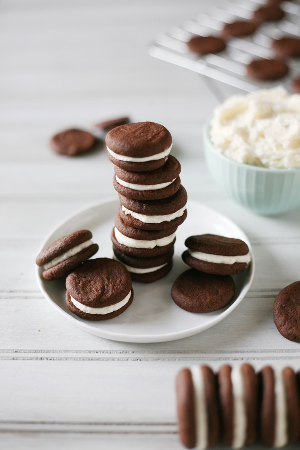 Chocolate Sandwich Cookies with Vanilla Cream Filling Recipe