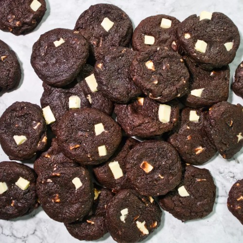 Chocolate White Chocolate Chunk Cookies Recipe