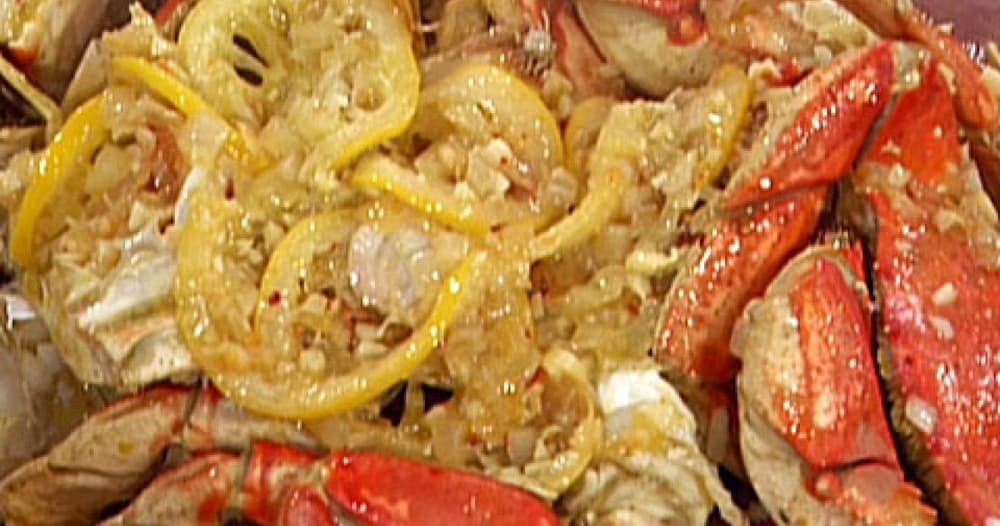 Garlic and Chile Roasted Dungeness Crabs Recipe