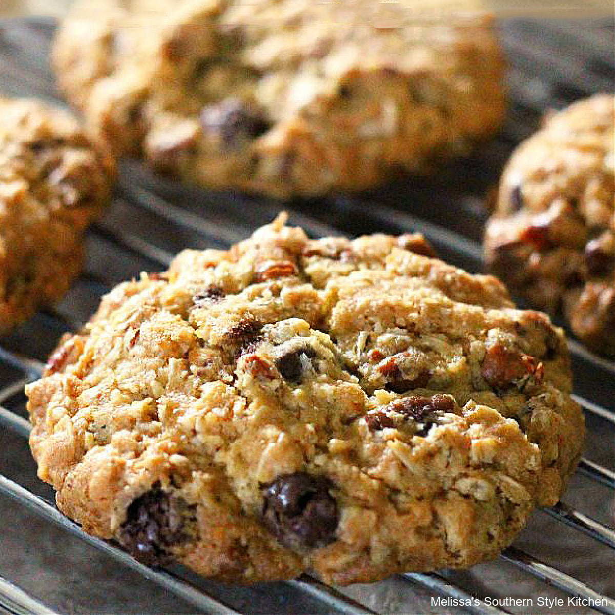 Oatmeal Cookies with Chocolate Chunks and Raisins Recipe