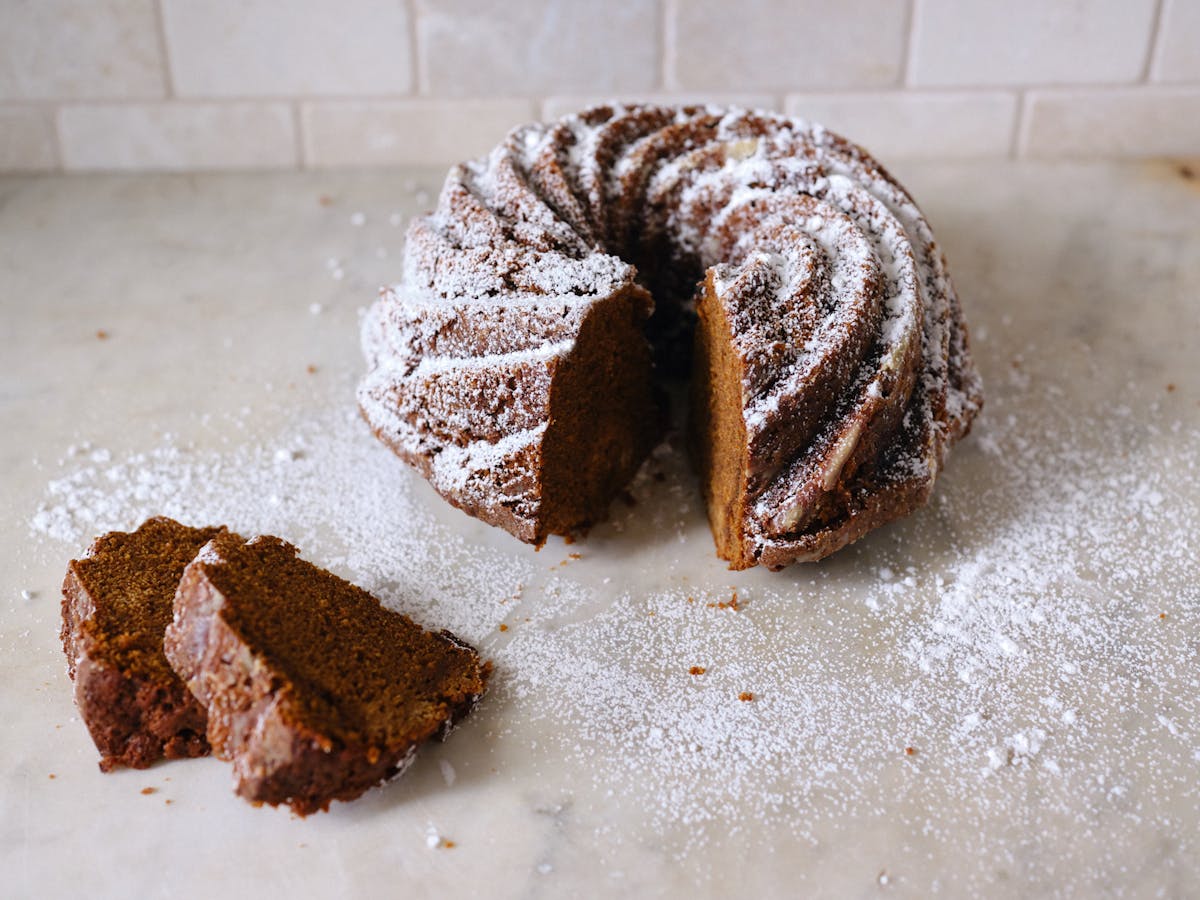 Black Sticky Gingerbread Recipe