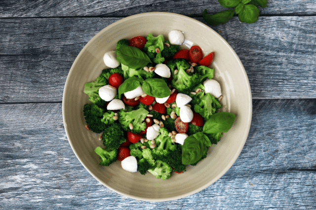 Broccoli and Mozzarella Salad Recipe