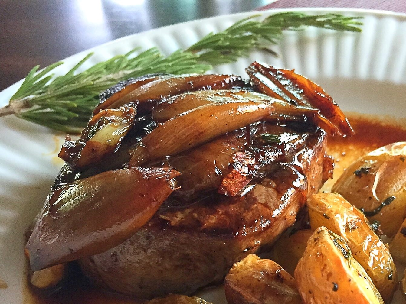 Cast Iron Steak Filets with Roasted Shallots Recipe