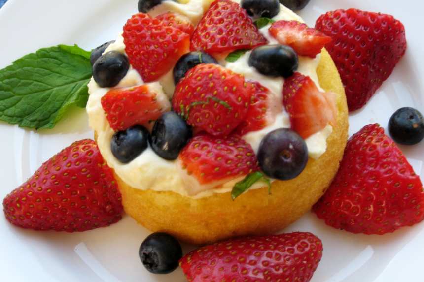 Limoncello and Lemon Cream Fruit Tart Recipe