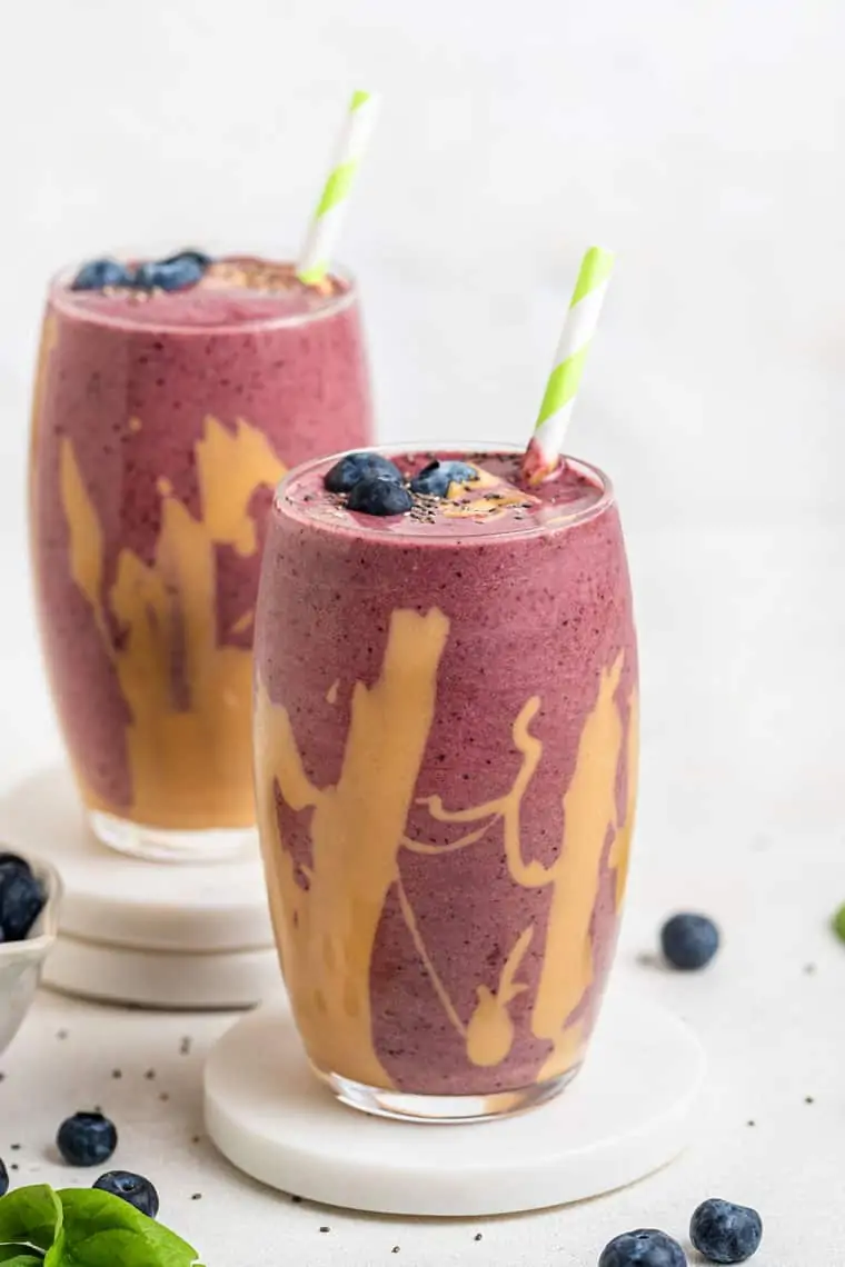 Peanut Butter and Jelly Smoothie Recipe