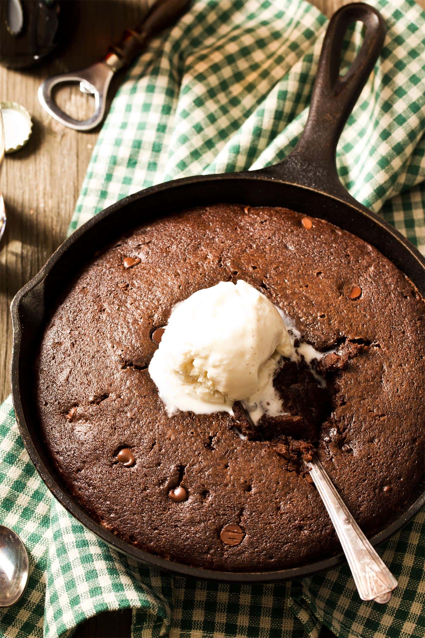 Skillet Chocolate Cakes Recipe