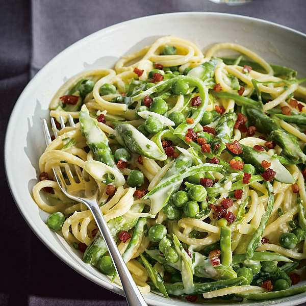 Spring Green Spaghetti Carbonara Recipe