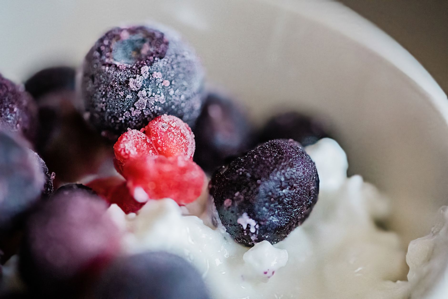 Dairy-Free Yogurt Cheesecake – No-Bake, 3-Ingredient Delight