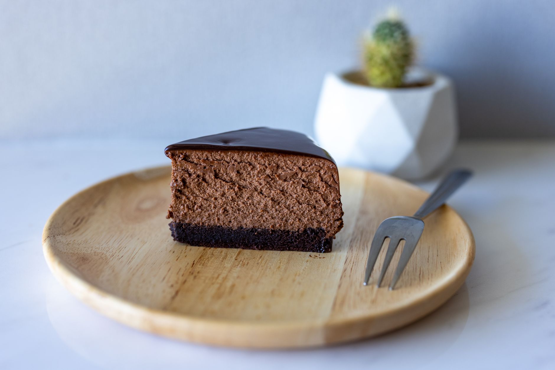 Lactose-Free Chocolate Cheesecake That’s Rich and Delicious