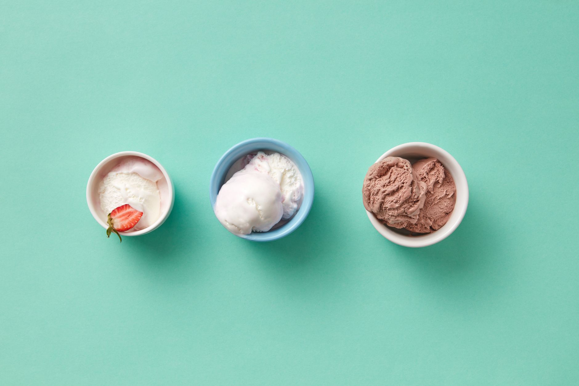 3-Ingredient Ice Cream with Ice Cream Maker: Creamy & Easy Recipe