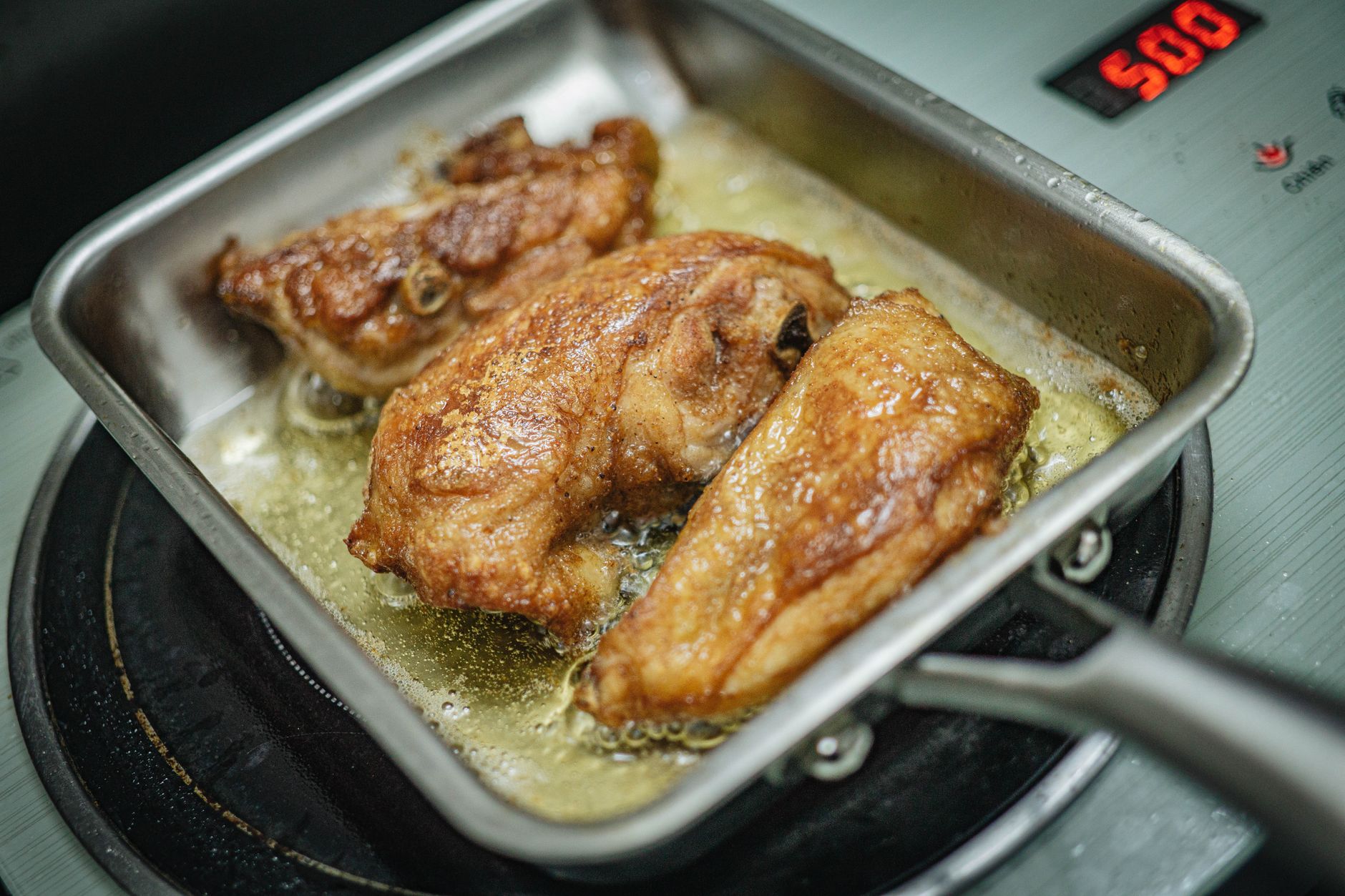 Boneless Skinless Chicken Thighs Dutch Oven Stovetop: Juicy & Tender